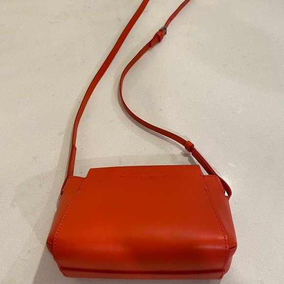 Everlane Micro Form Bag - Picture 3 of 5